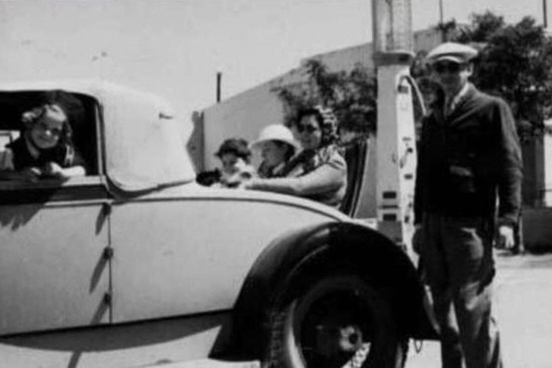 Enrique Gaviola, poco antes de su viaje a Estados Unidos con motivo de traer la óptica para el telescopio de Bosque Alegre.