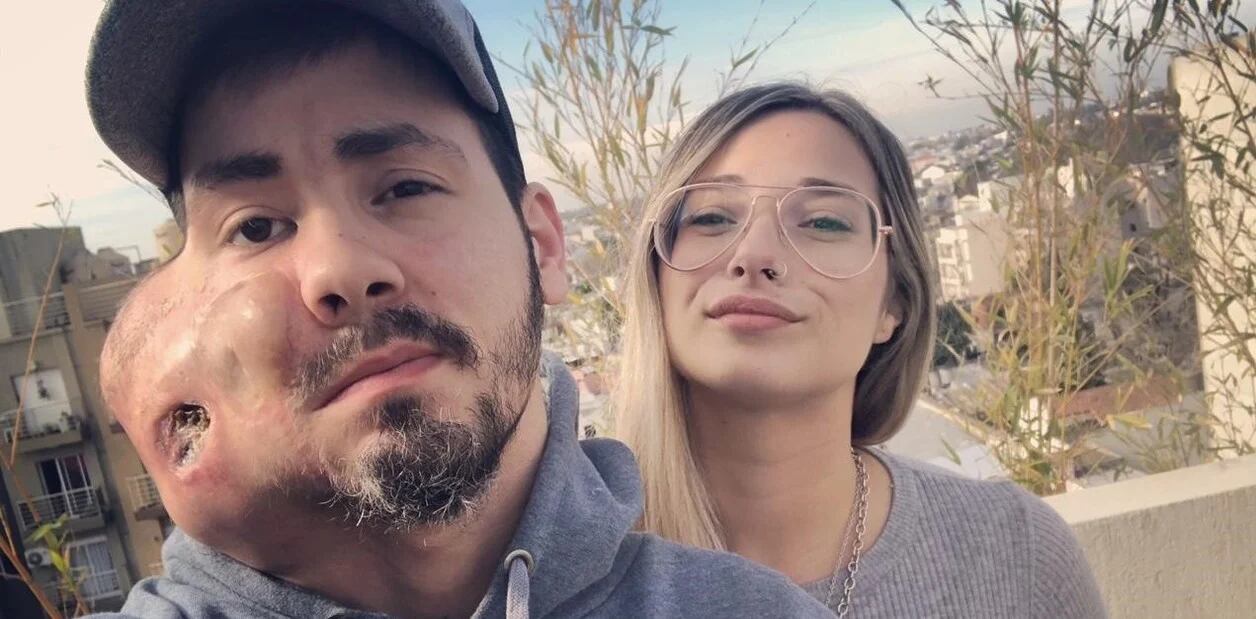 Sebastián conoció a su novia a través de las redes sociales. - Gentileza Clarín