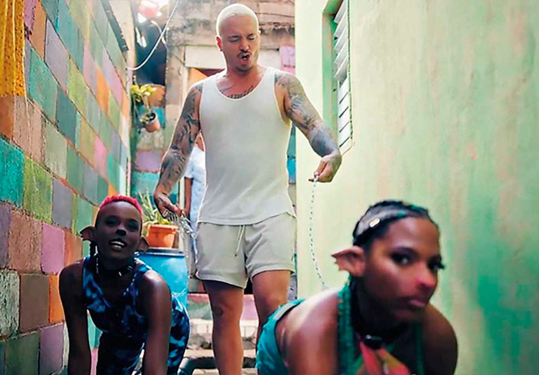 YouTube elimina un videoclip de J Balvin por su contenido sexista. (Captura)