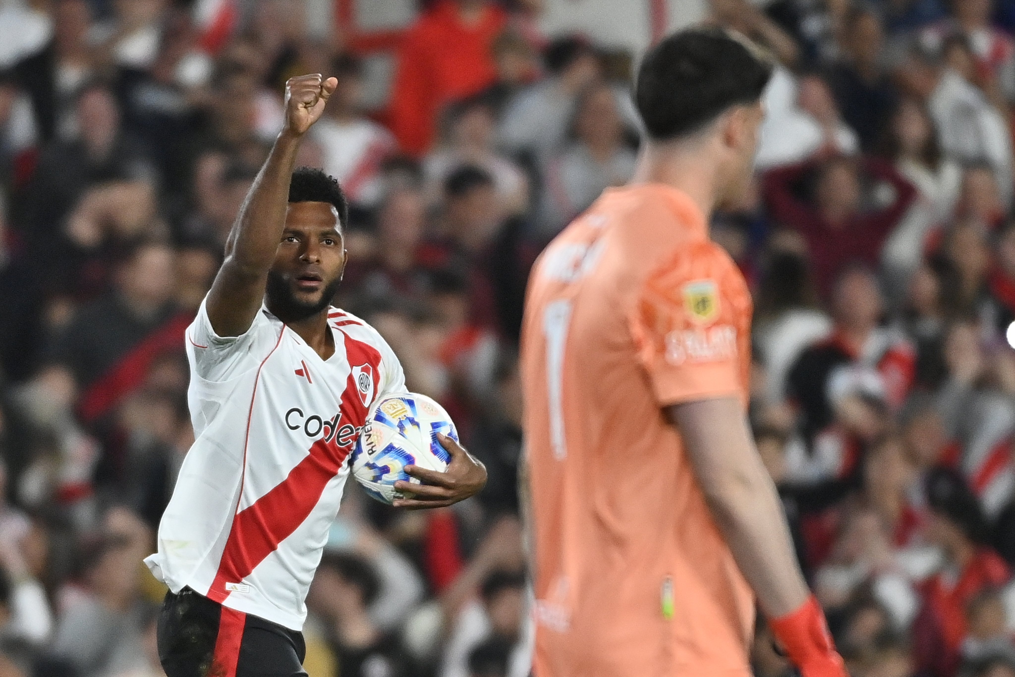 Miguel Borja volvió a convertir para River, que empató con Vélez. (Prensa River)