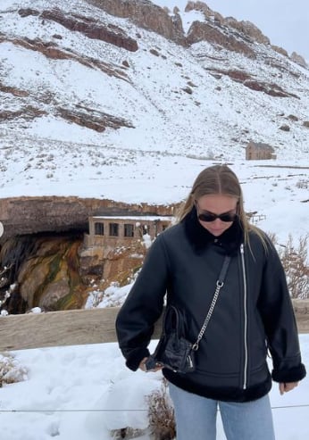 Otra de sus salidas fue una excursión en Alta Montaña, donde conocieron el Dique Potrerillos, Puente del Inca y Los Penitentes. Gentileza: @josephinewit