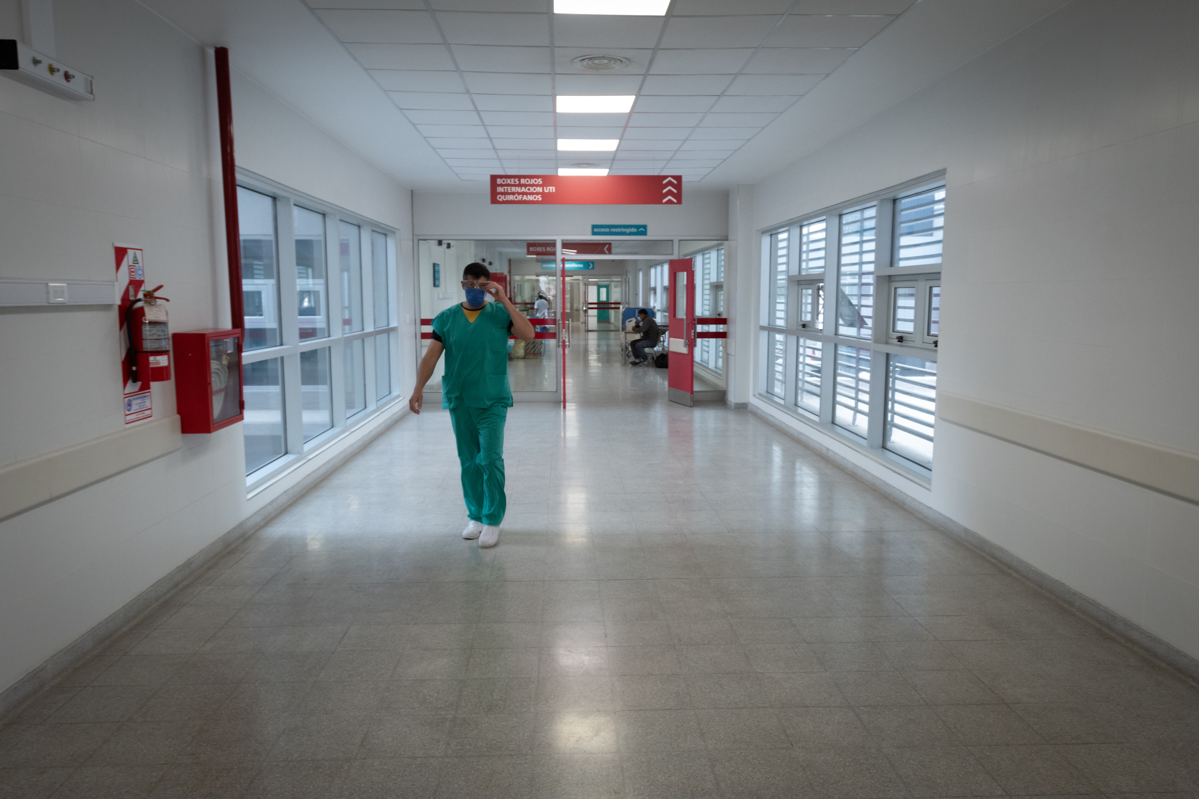 El Hospital Central es uno de los centros asistenciales que más sintió el avance de la pandemia en la provincia.