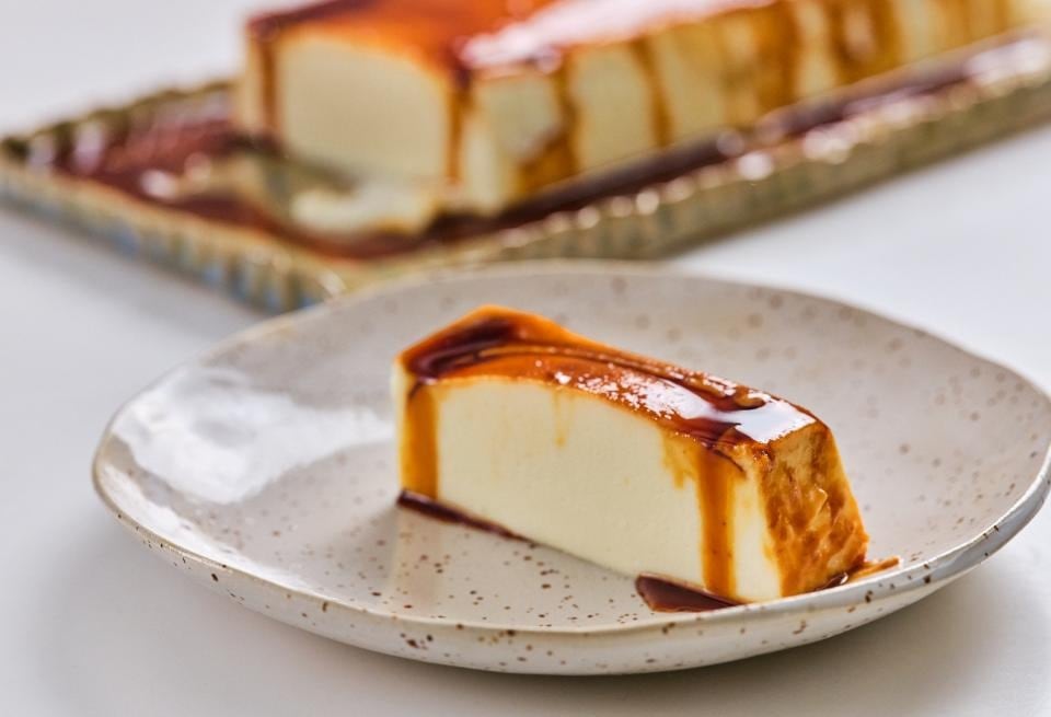 Paso a paso para hacer la tarta de queso con caramelo