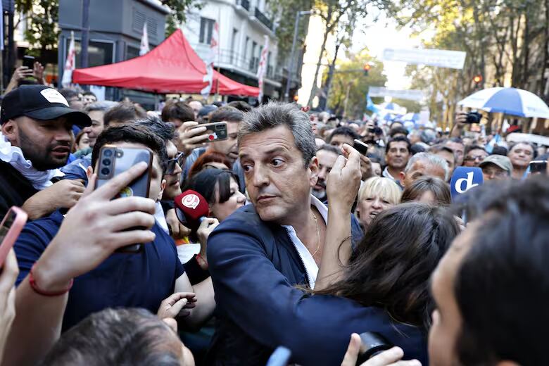 Sergio Massa en la marcha universitaria en Buenos Aires - Foto La Nación