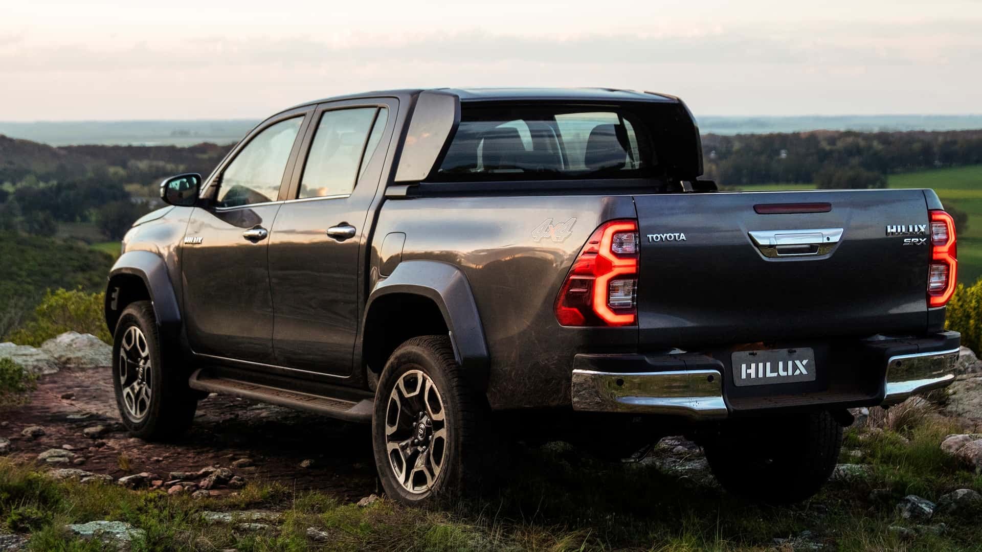 La compañía exporta casi 800 Hilux y SW4 diariamente hacia el interior del país y 22 países de la región.