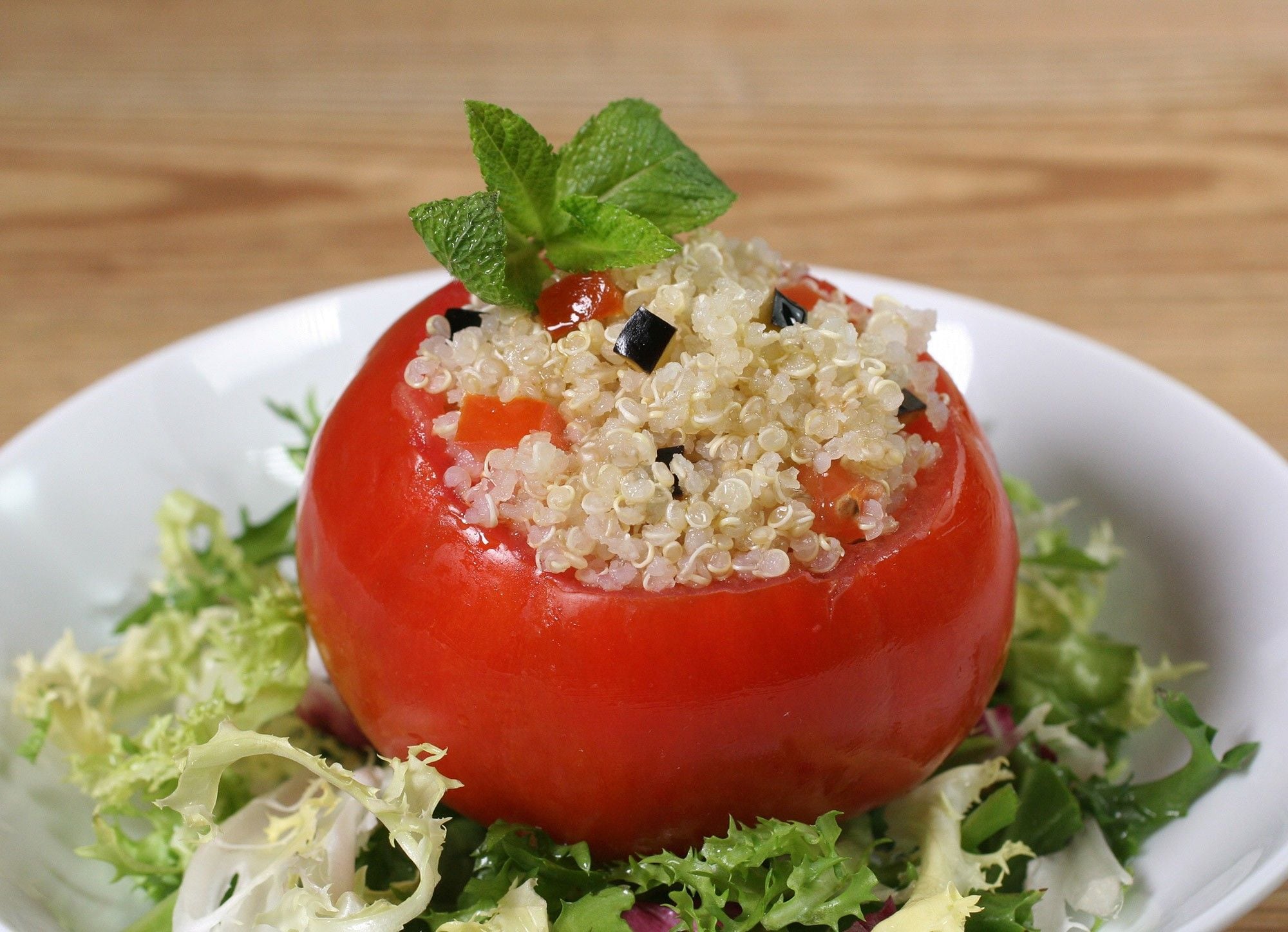 El paso a paso de la receta de tomates rellenos