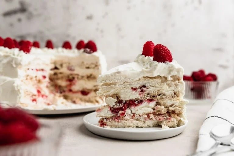 Así se hace esta torta, usando galletas de agua