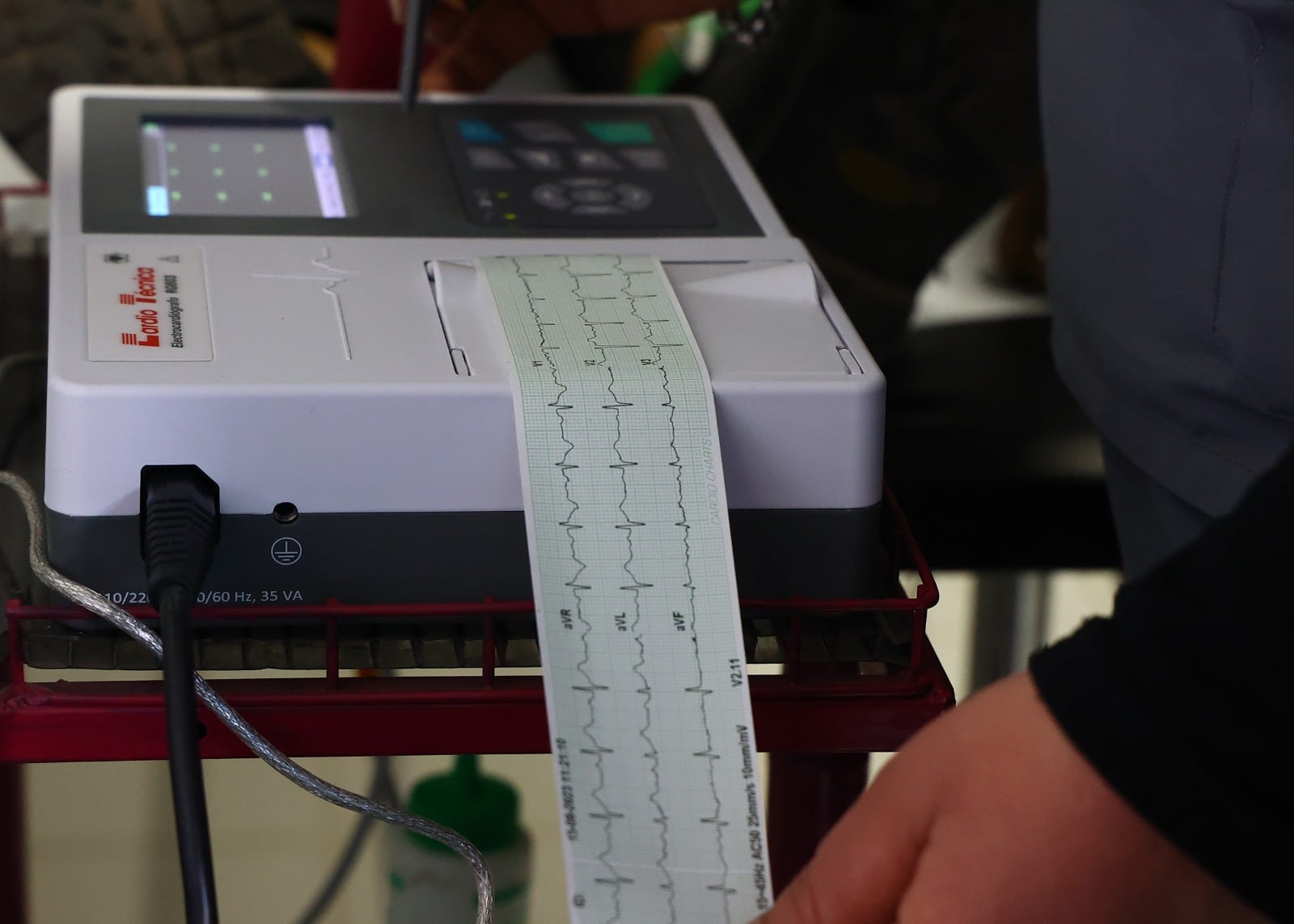 Nuevos electrocardiógrafos en centros de salud maipucinos.