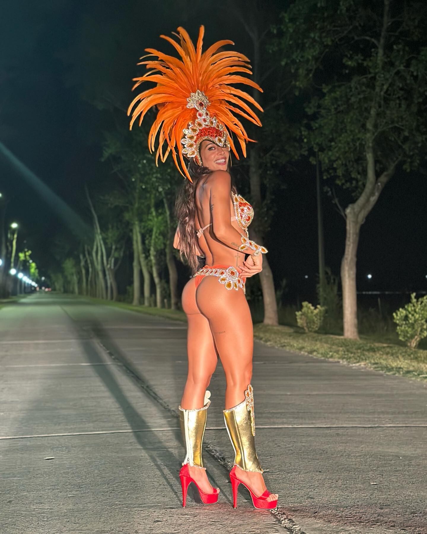 Sol Pérez  maravilló a todos desfilando en el Carnaval de Dolores