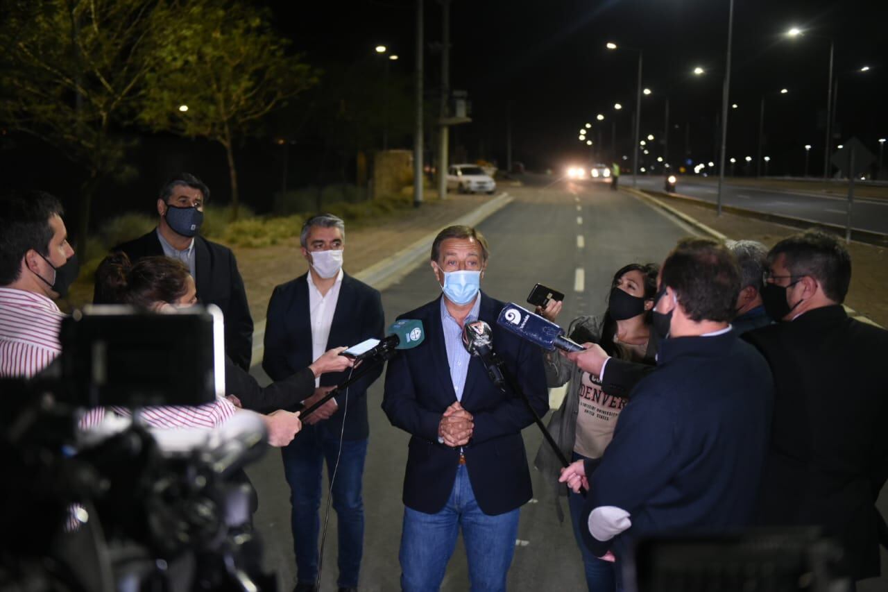 Rodolfo Suárez recorrió la zona junto al intendente de Luján Sebastián Bragagnolo y el vicegobernador Mario Abed. 