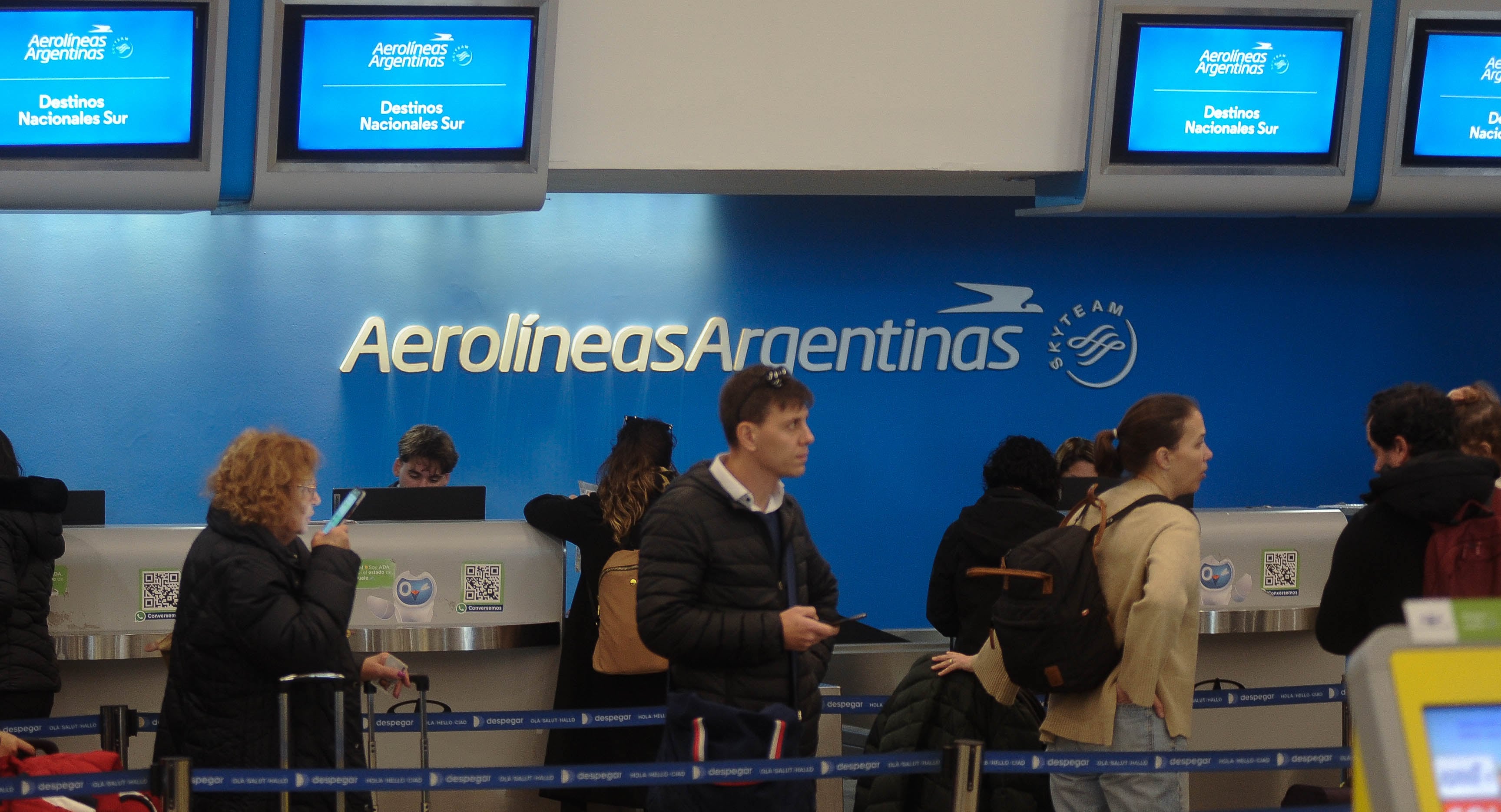 Aeroparque Jorge Newbery durante el fin de semana largo , turistas , turismo 
Argentina Aerolineas Argentinas
federico lopez claro