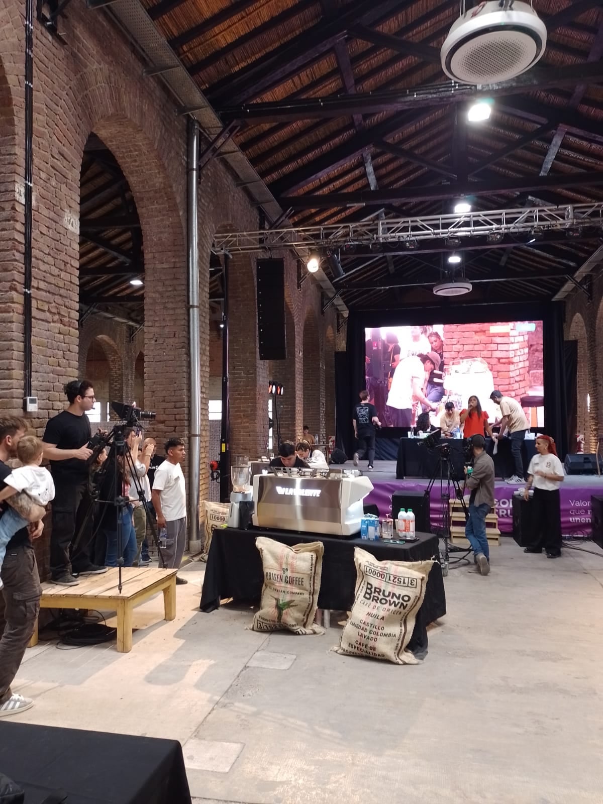 Una multitud de mendocinos se acercó al Espacio Arizu para disfrutar del Mundial del Café. Gentileza