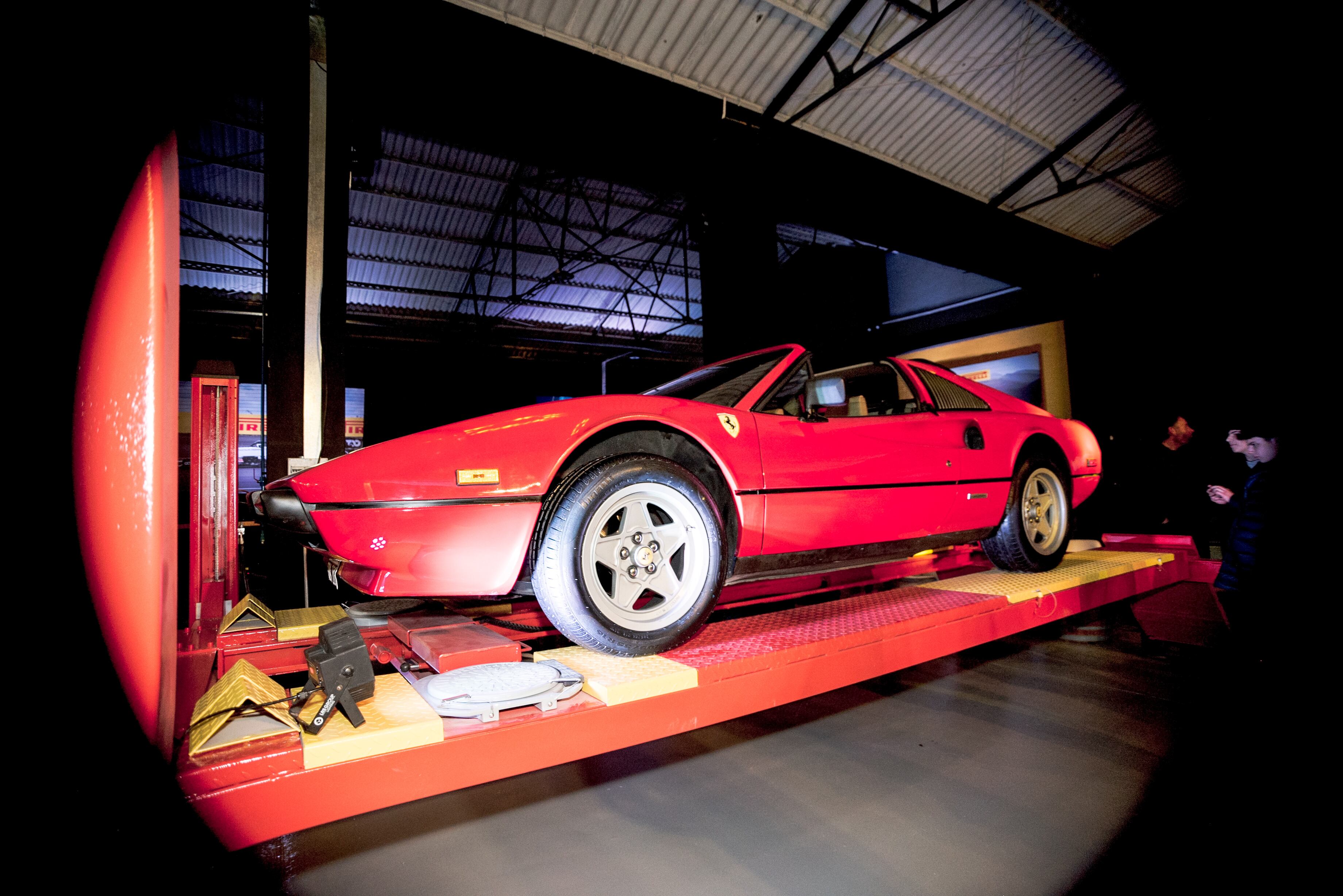 Ferrari 308 GTB fue la estrella de la noche