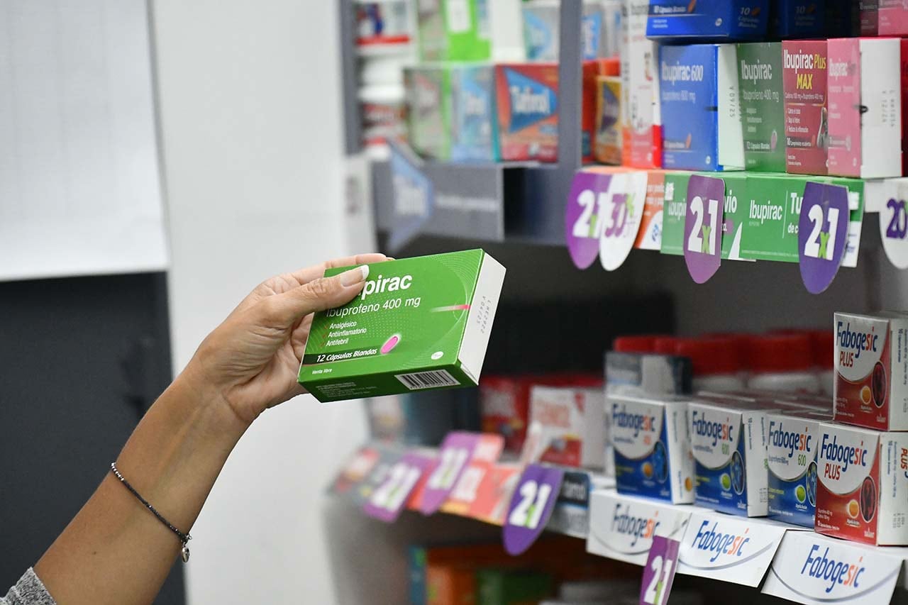 Para medicamentos de venta libre, los clientes podrán tenerlos a mano en las góndolas de las farmacias - Foto archivo Los Andes