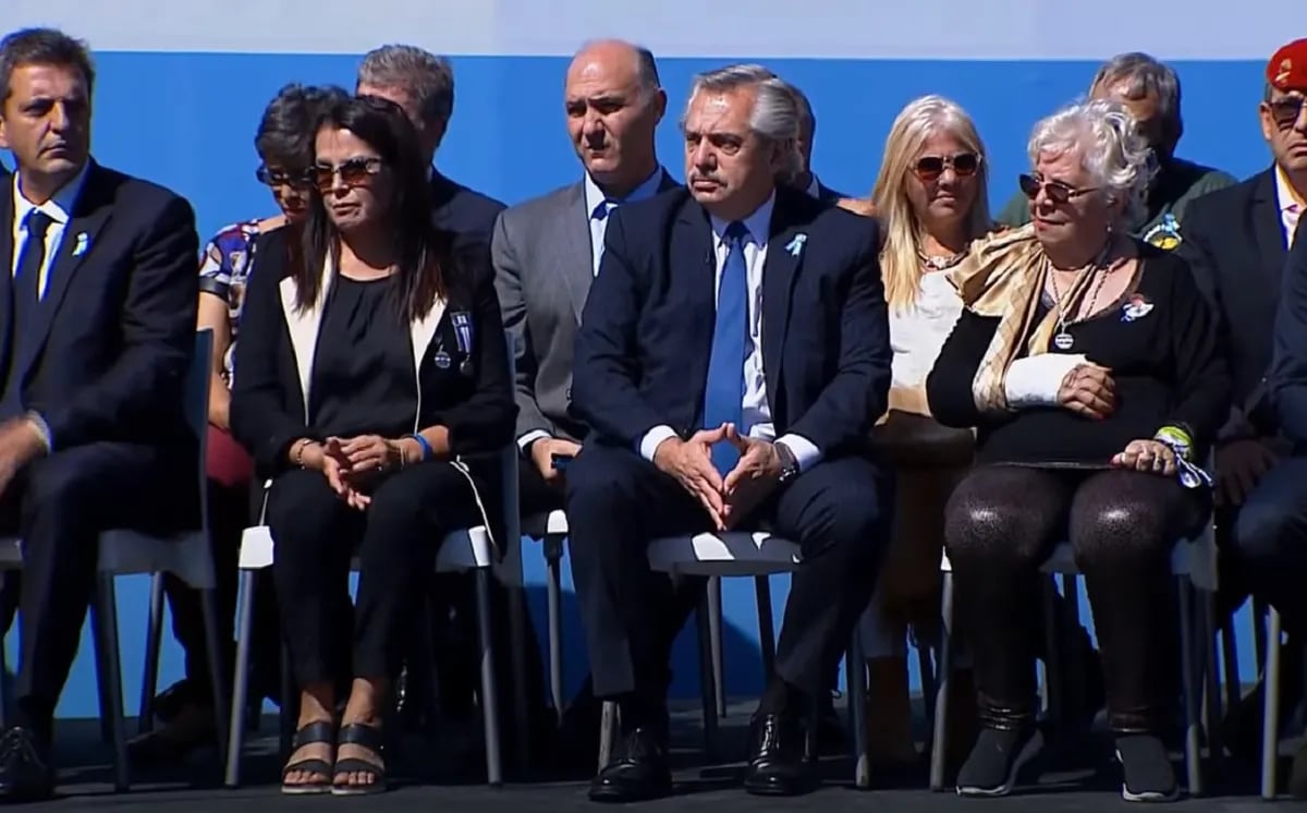 Alberto Fernández encabezó el acto principal en homenaje a los caídos en Malvinas sin Cristina Kirchner. / Foto: Gentileza