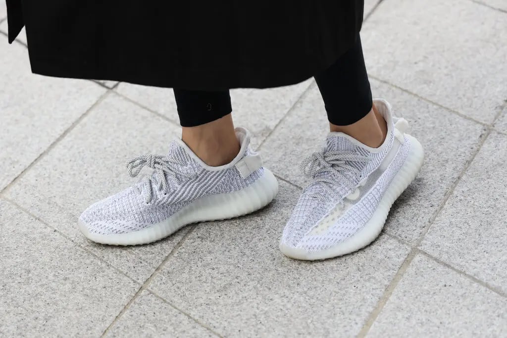 Las zapatillas Yeezy eran de las más vendidas de la marca - Clarín