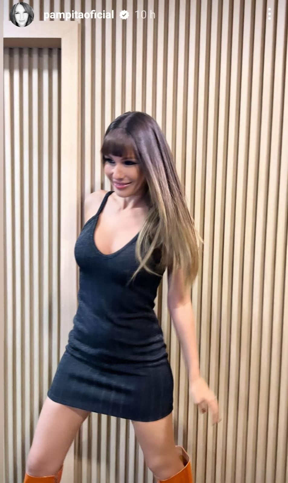 Pampita deslumbró en el Bailando: cambio de look y un vestido muy ajustado