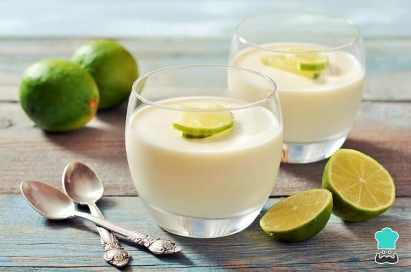 El postre de limón más cremoso que tendrás listo en 5 minutos. Gentileza.