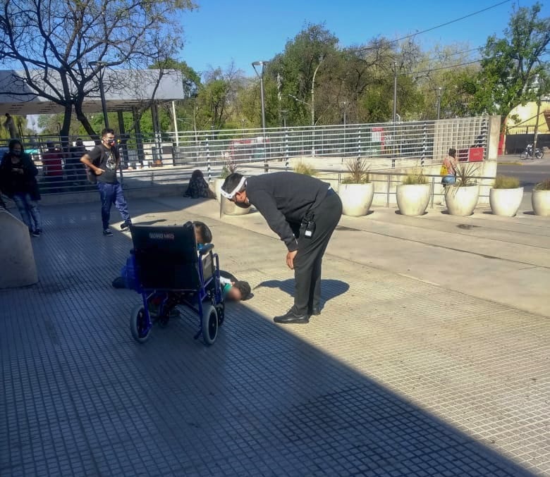 Jorge Fabián Pérez (49) falleció el jueves pasad en la explanada del Hospital Central.  