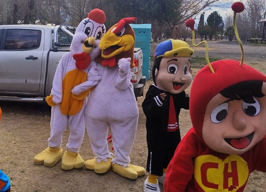 Policías solidarios hicieron festejos por el Día del Niño para 800 chicos en Guaymallén. | Foto: gentileza