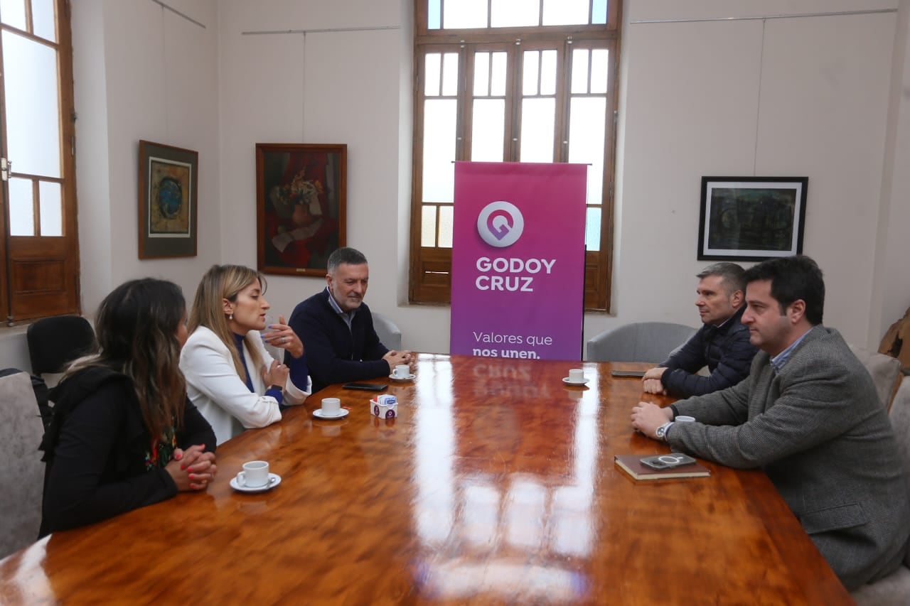 Godoy Cruz se suma para cooperar con el Fondo de Agua del Río Mendoza. Foto: Municipalidad de Godoy Cruz.