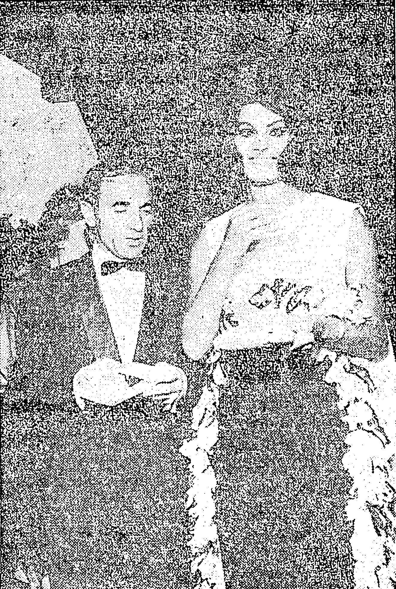 Daliah Lavi y Charles Aznavour en el Kongresshale, durante la inauguración del Festival de Cine de Berlín de 1963.