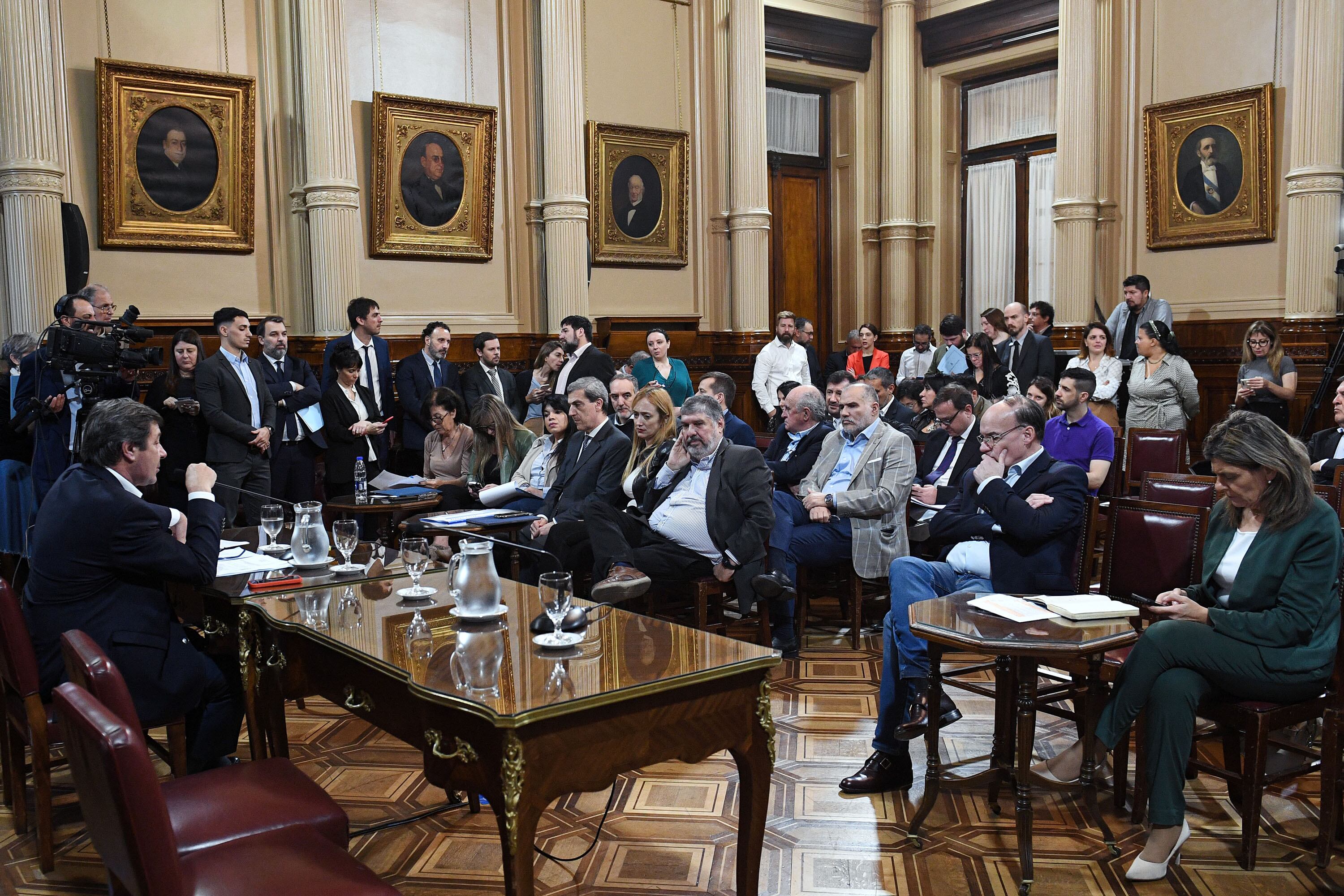 La Comisión de Energía dictaminó el proyecto de Kueider para reducir la tarifa eléctrica (Foto: Comunicación Senado)