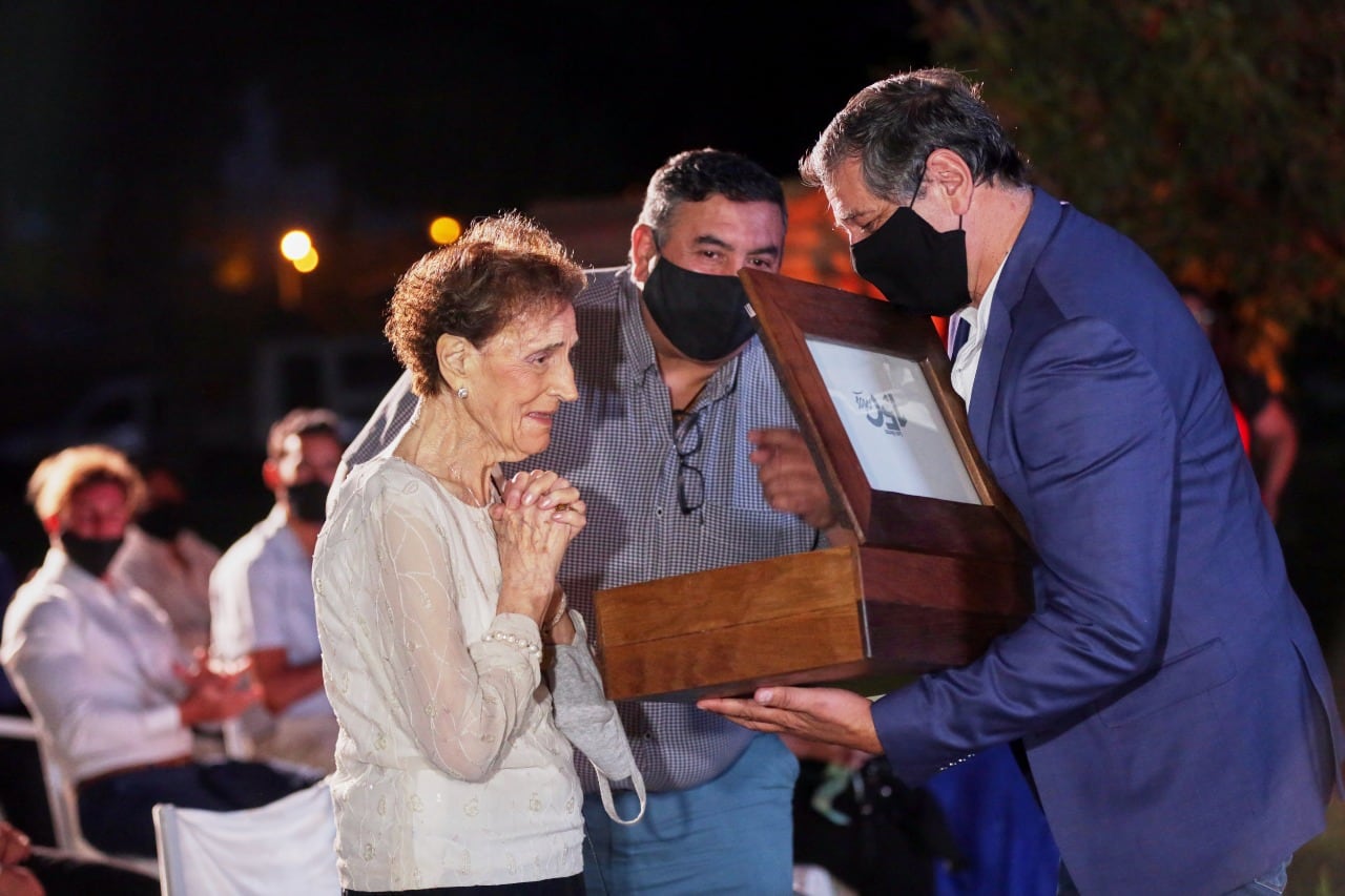 El 29 de enero, Josefina Di Pietro fue distinguida en la fiesta departamental de Las Heras. 