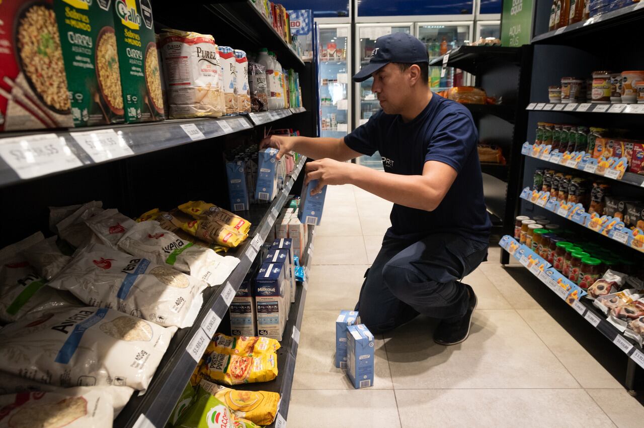 Los productos de primera marca ofrecen al consumidor un ahorro potencial de hasta un 12,1%, / Foto: Ignacio Blanco / Los Andes 