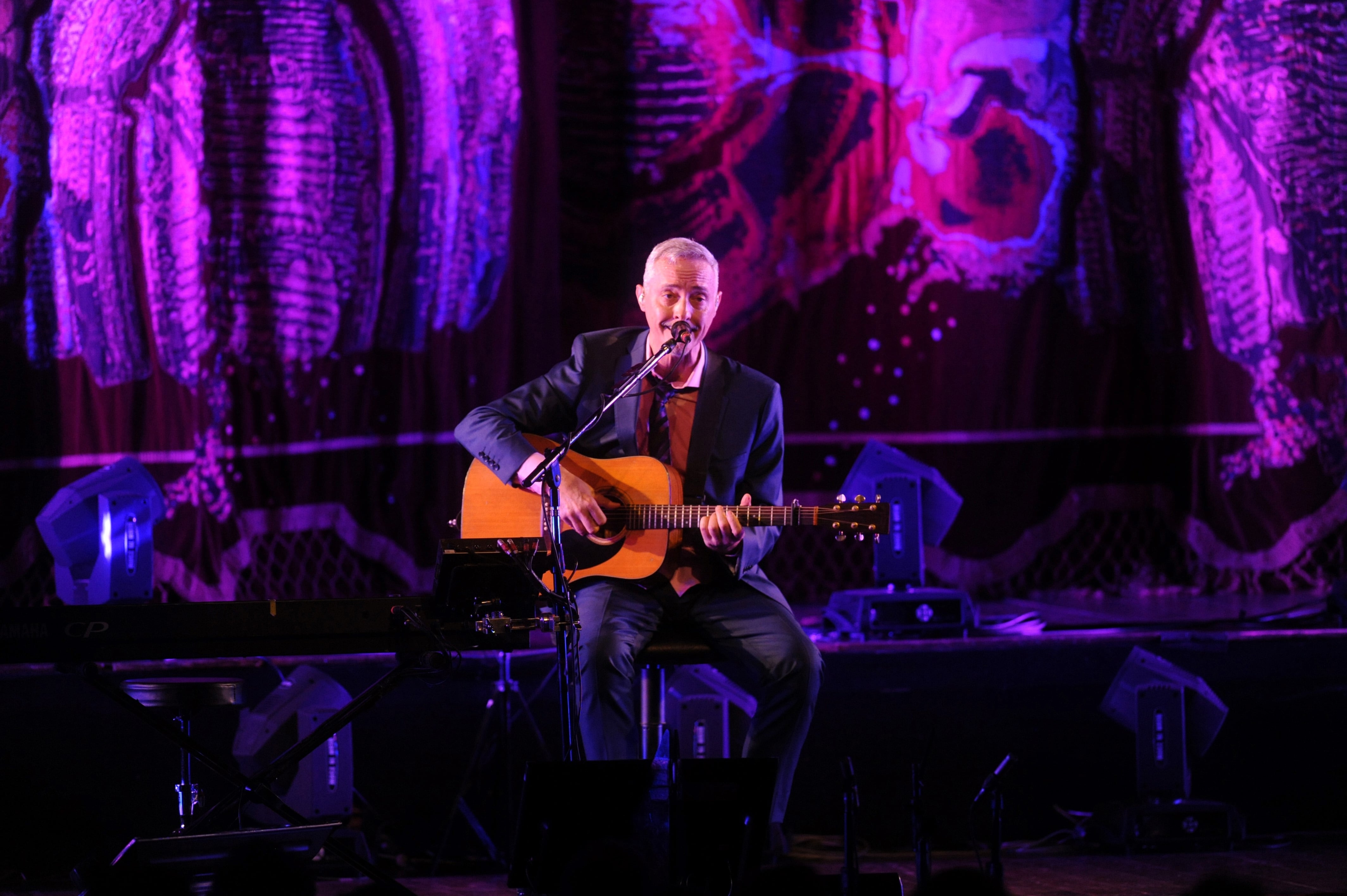 Pedro Aznar vuelve al escenario de la Fiesta de la Cosecha, junto a la Orquesta Filarmónica de Mendoza.