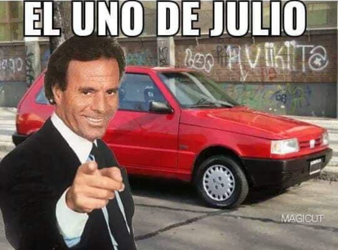 Julio Iglesias vive una nueva época de fama gracias a los memes que se hacen con su nombre.