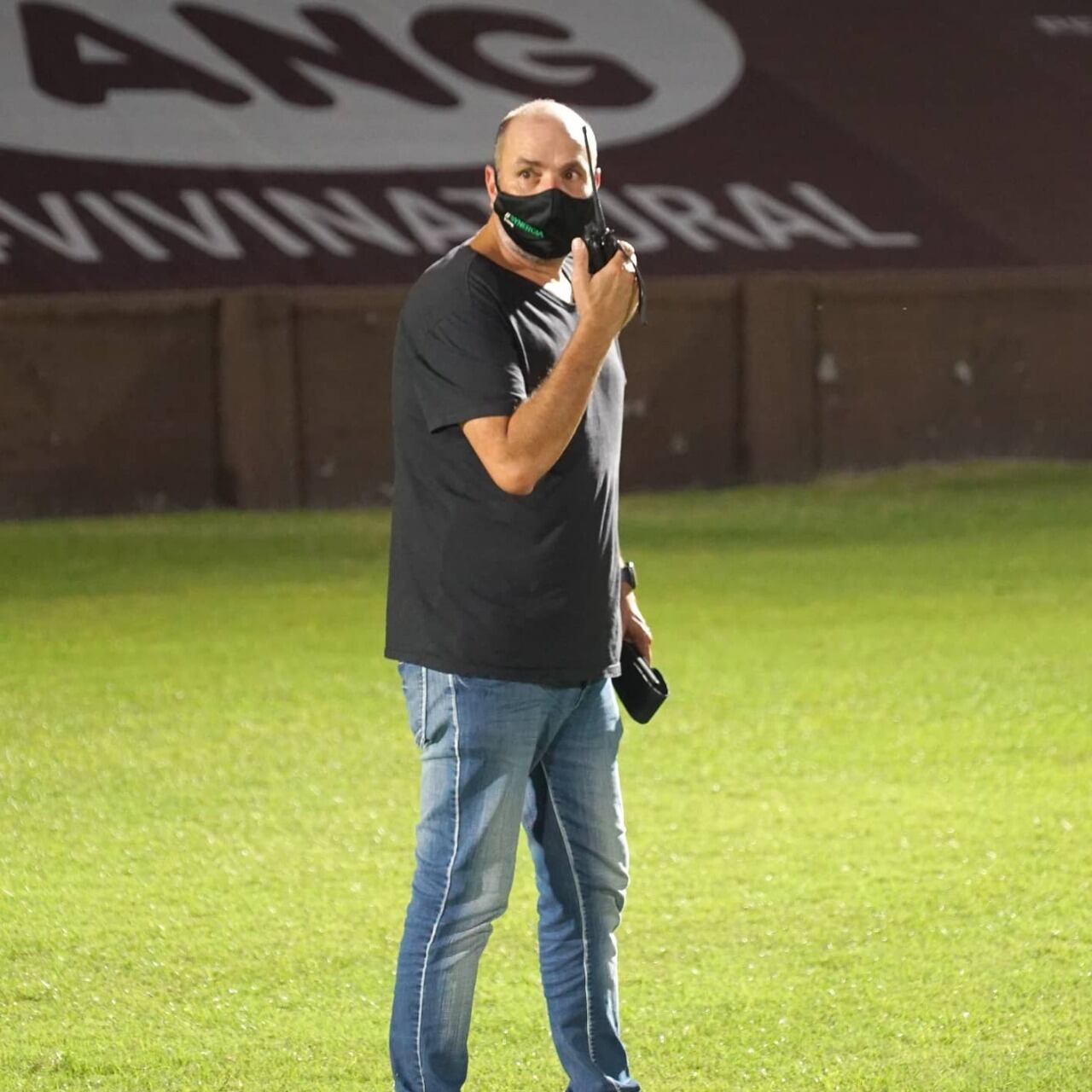 Marcelo fue uno de los encargados de colocar la iluminación del estadio de Independiente de Avellaneda y Platense / Gentileza.