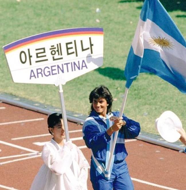 Estos han sido los 22 abanderados de las delegaciones argentinas.