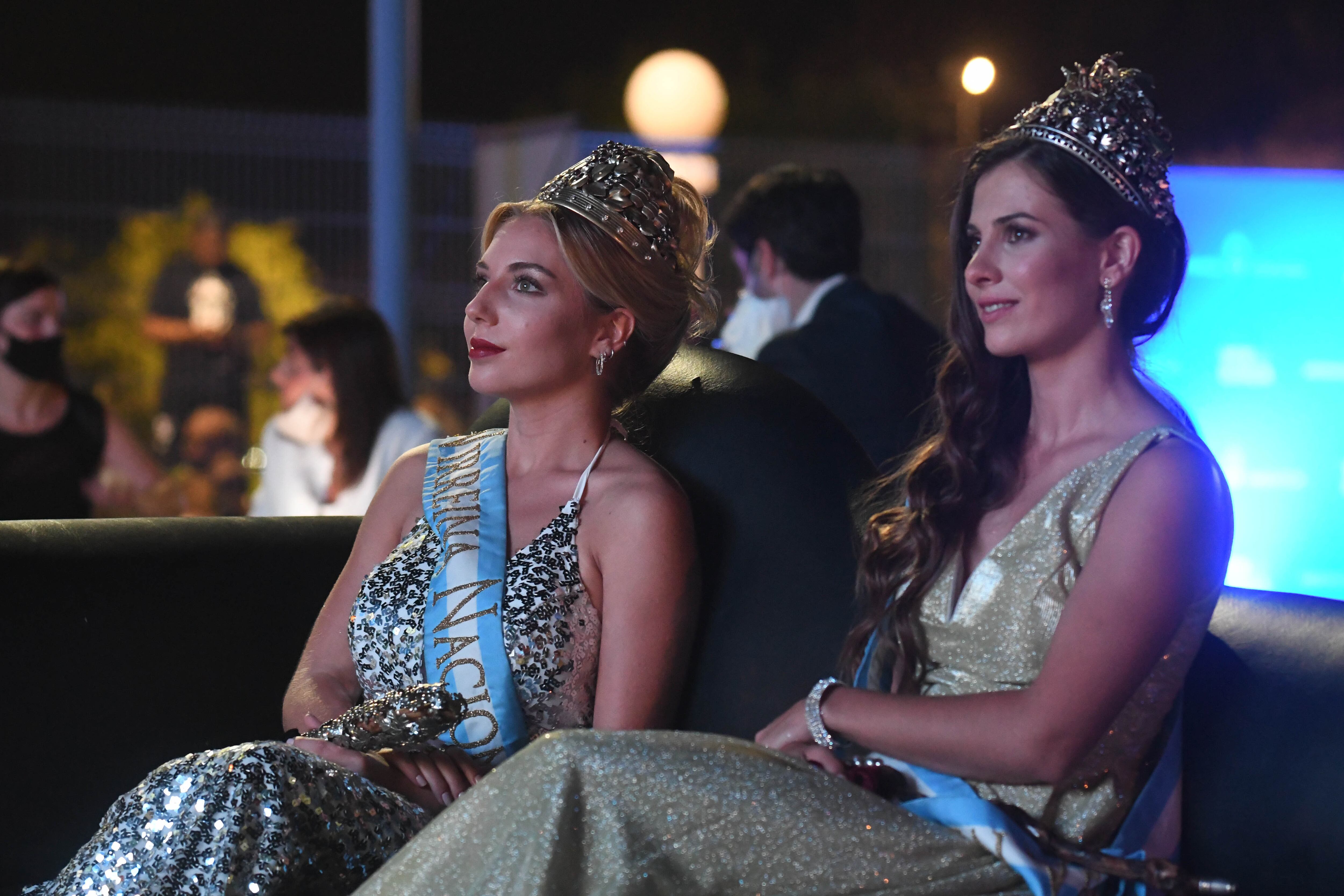 Las Reina Mayra Tous y Virreina de la Vendimia 2020 Eugenia Serrani . Foto: José Gutiérrez