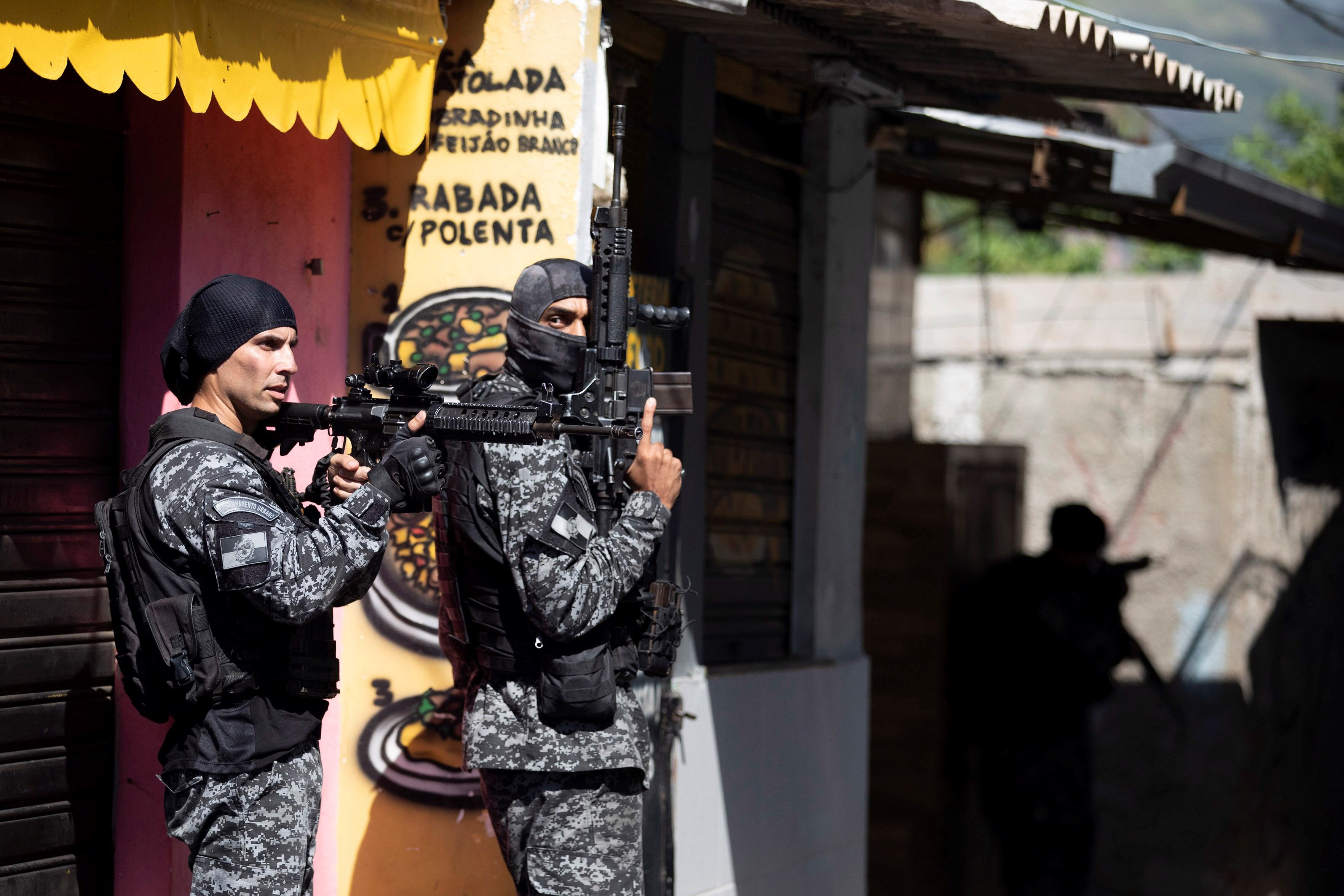 Al menos 25 muertos tras un operativo anti narco en una favela de Río. AP