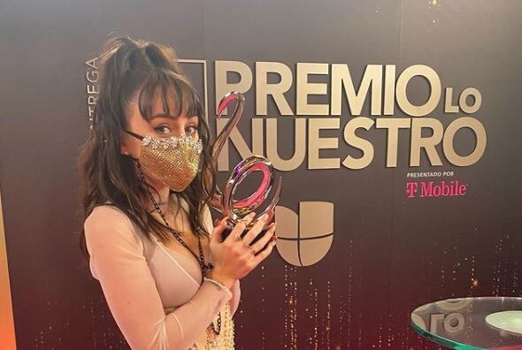 Nicki Nicole en la entrega de premios Lo Nuestro (@nicki.nicole)