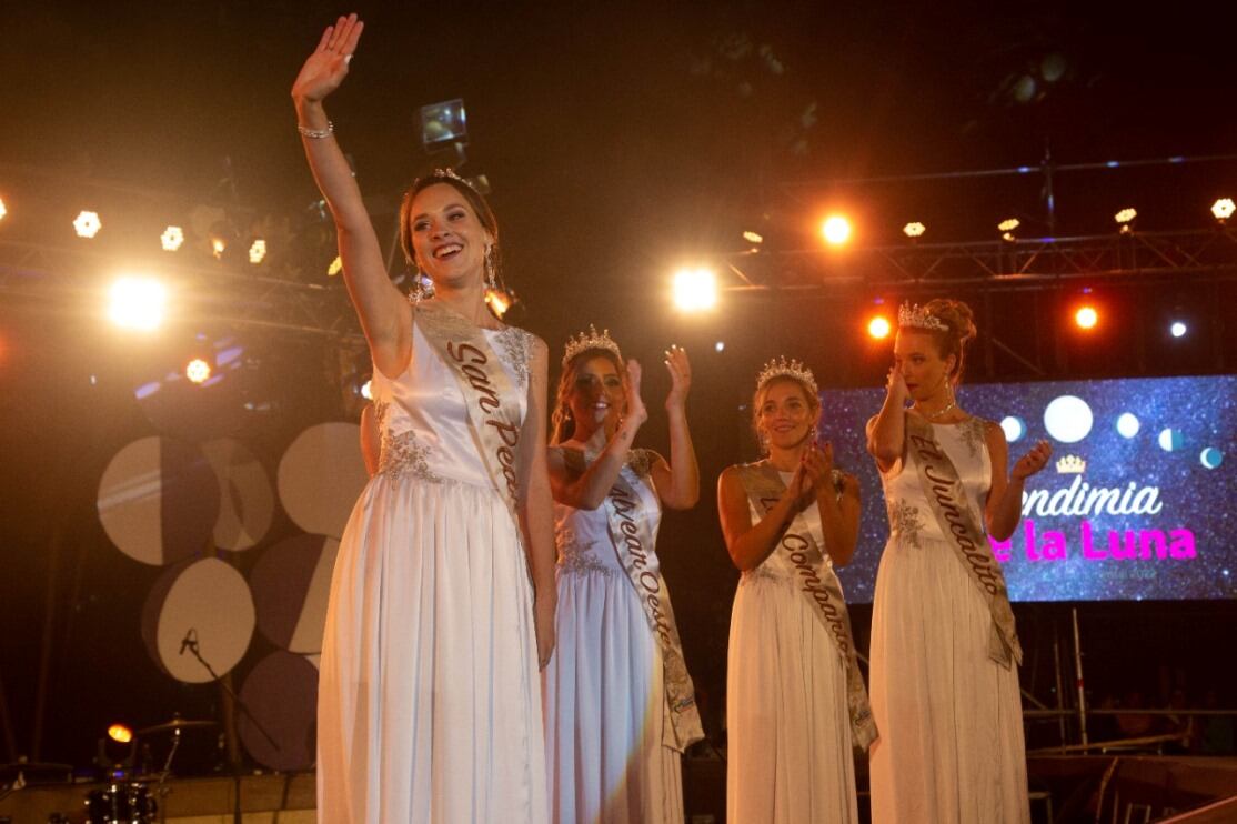 Carolina Sendra es la nueva reina de la Vendimia de General Alvear.