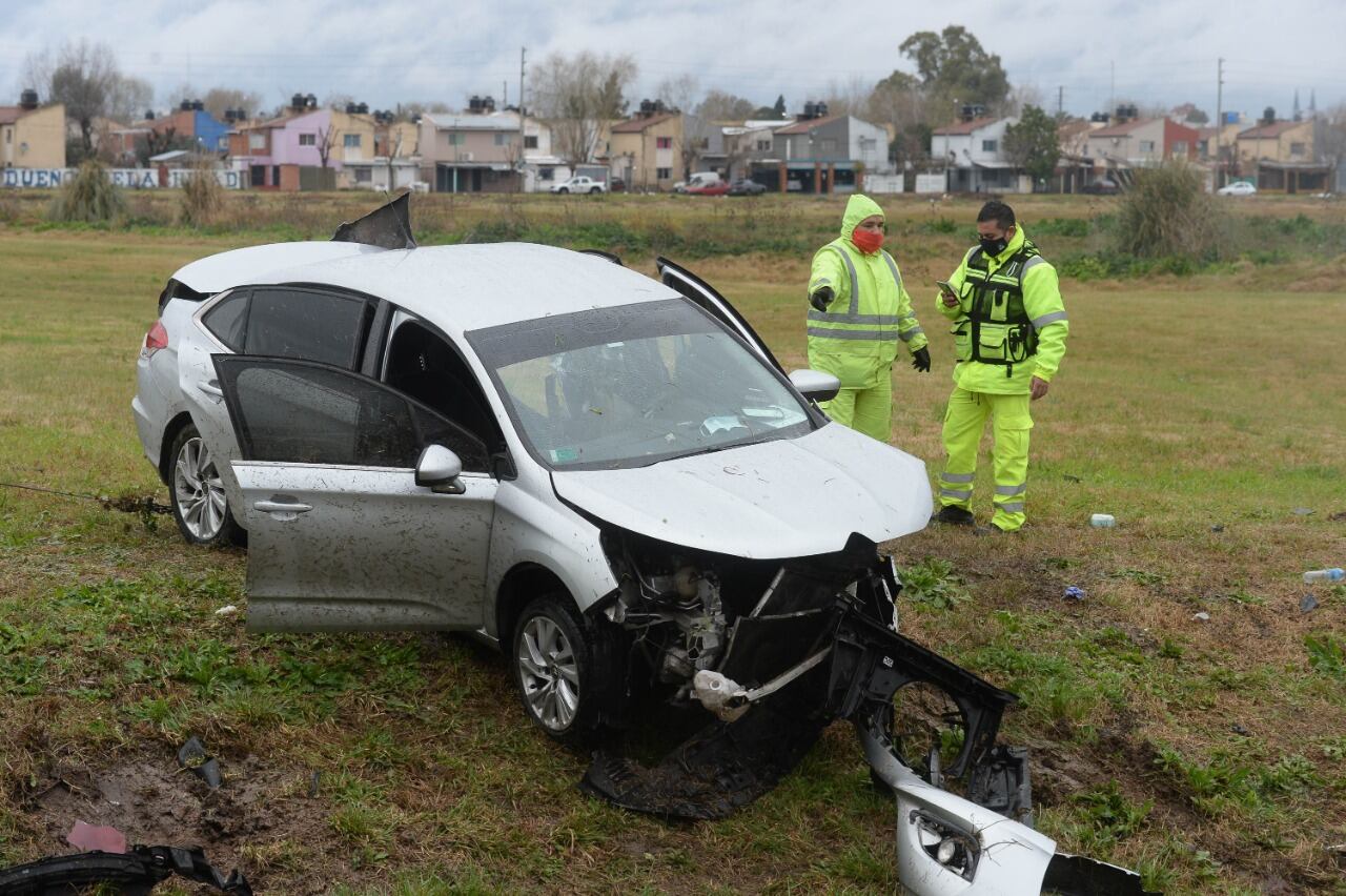 Así quedó el auto en el que viajaba Nora Etchenique.