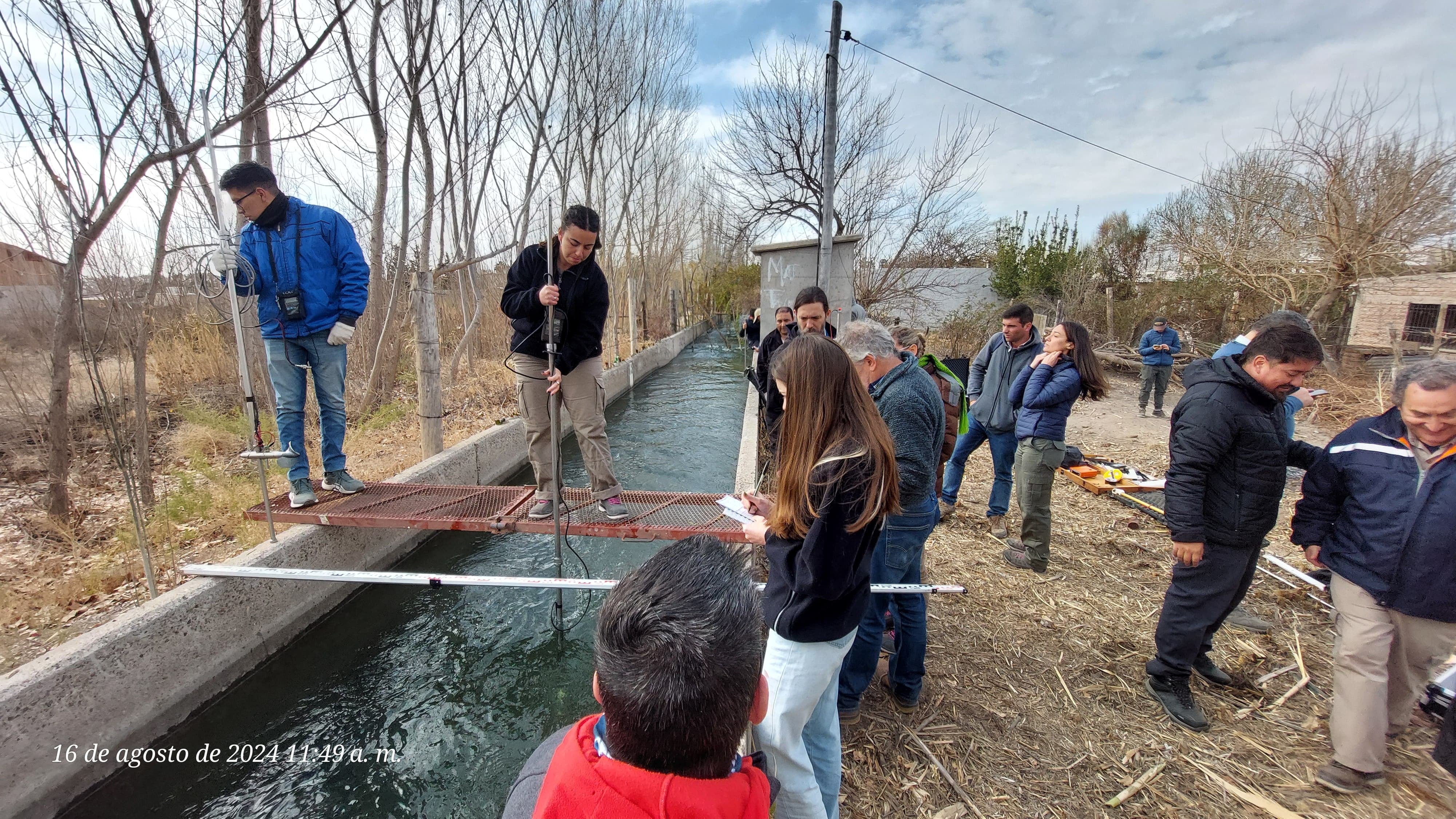 Participantes del Taller Teórico y Práctico sobre Aforo de Canales y Cauces Naturales, en el salón de usos múltiples ‘Virgen de las Nieves’.