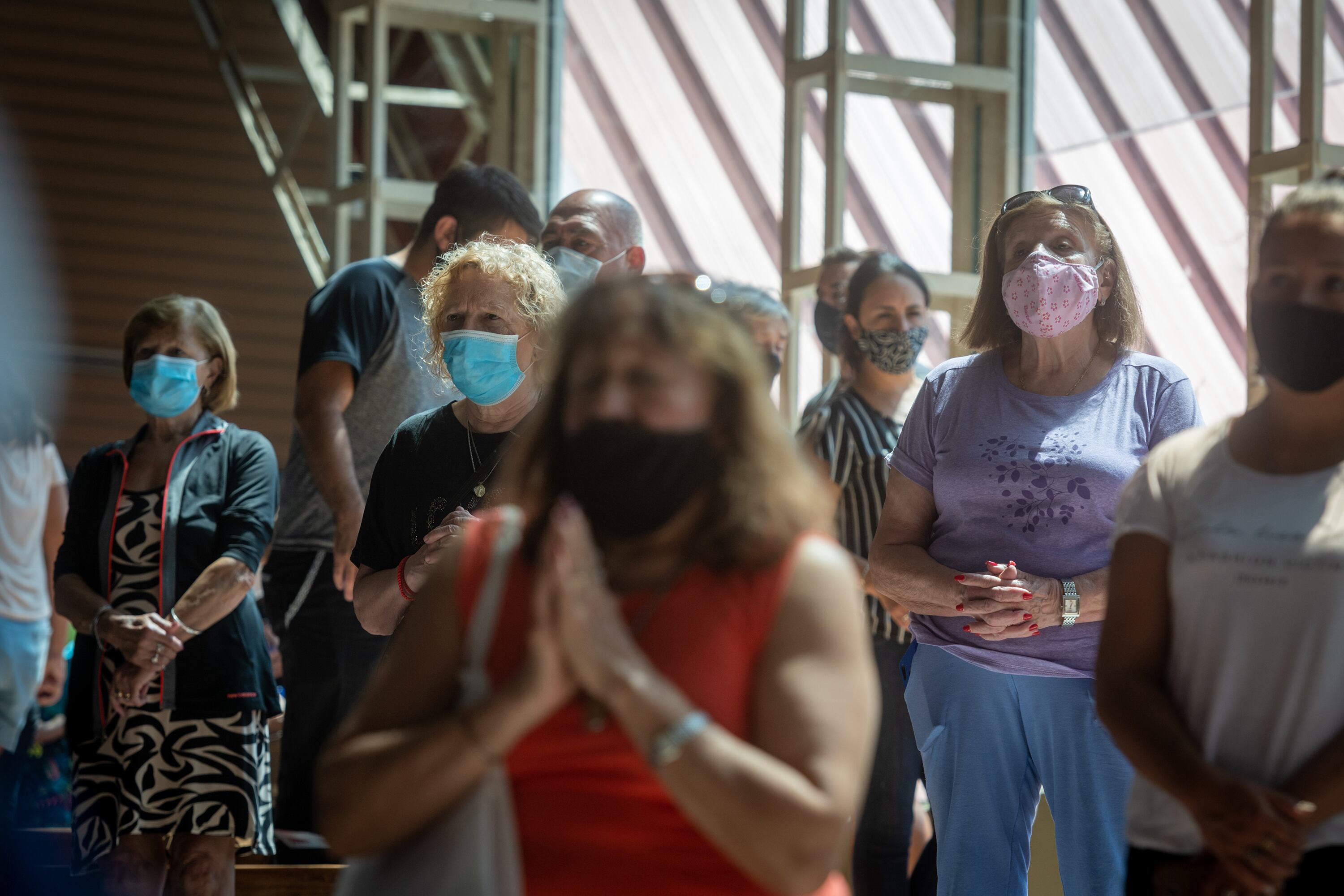 El templo principal estuvo demarcado para marcar el distanciamiento.