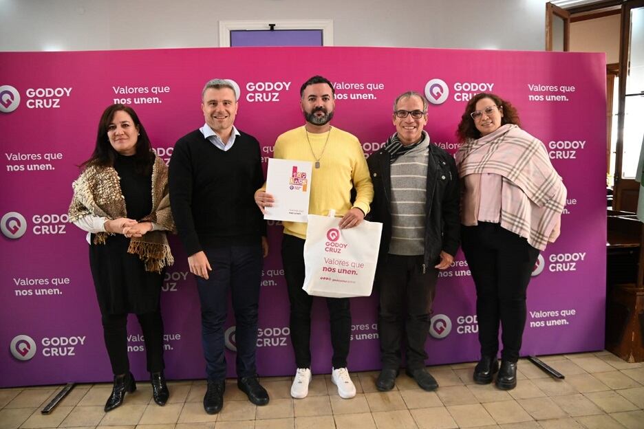 El Concejo Deliberante de Godoy Cruz entregó distinción a jugadores de futsal. Foto: Municipalidad de Godoy Cruz.