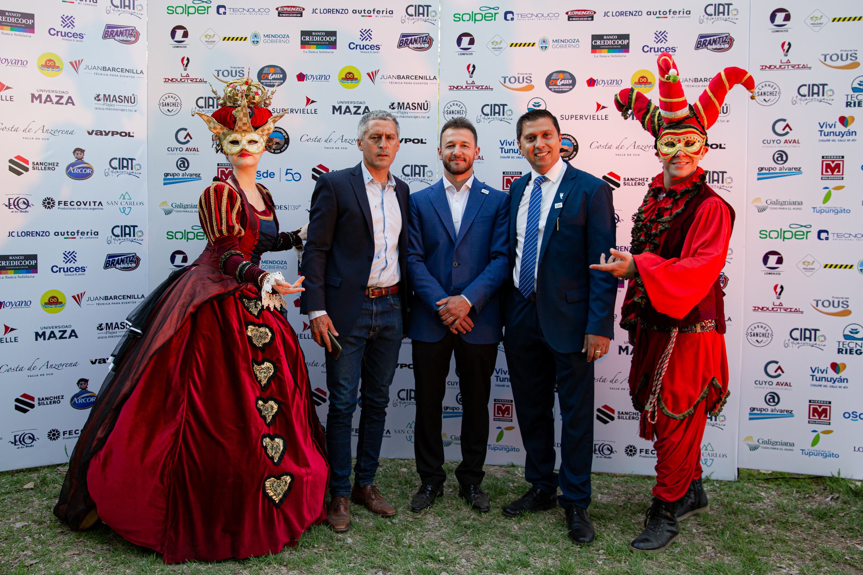 Pablo Ambrosini junto al vicepresidente de la CIAT, Carlos Dávila, y el Diputado Nacional Eber Plaza.