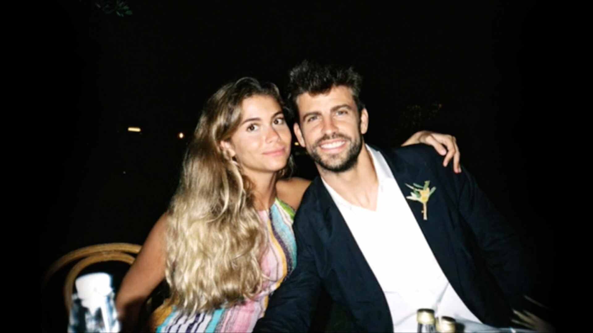 Gerard Piqué fue fotografiado a los besos con su novia