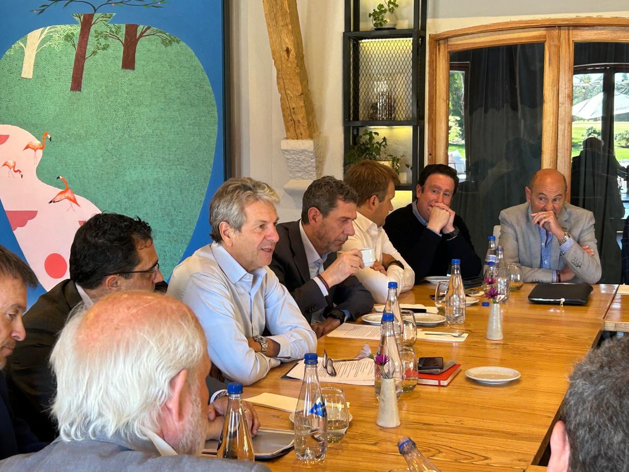 Encuentro de diálogo entre representantes del sector público y privado en Bosco Restaurante (Gentileza)