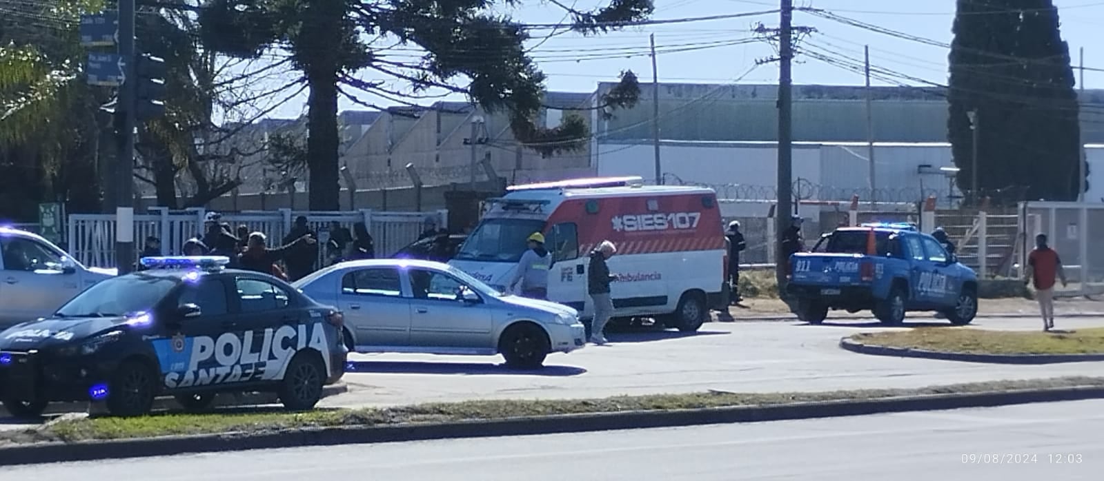 Una avioneta cayó sobre una planta de gases en Rosario / Gentileza