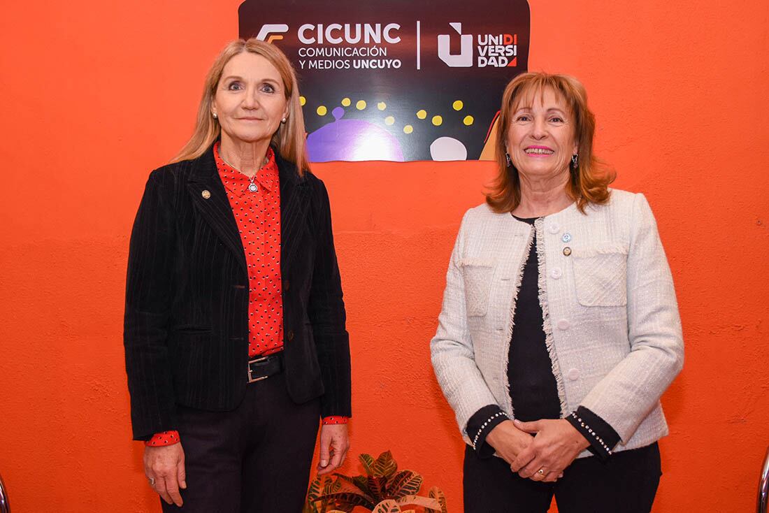 Debate de candidatas a rectora de la UNCuyo, en las instalaciones de Señal U Esther Sánchez y Adriana García.
Foto: Mariana Villa / Los Andes