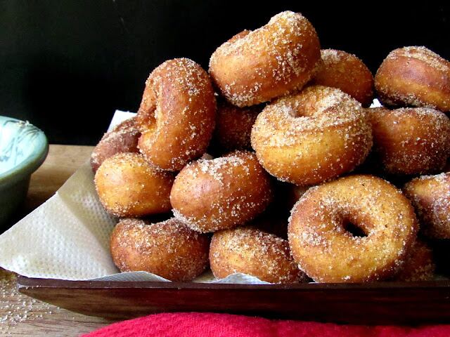 Así se preparan unas ricas rosquitas para pasar la tarde acompañado.