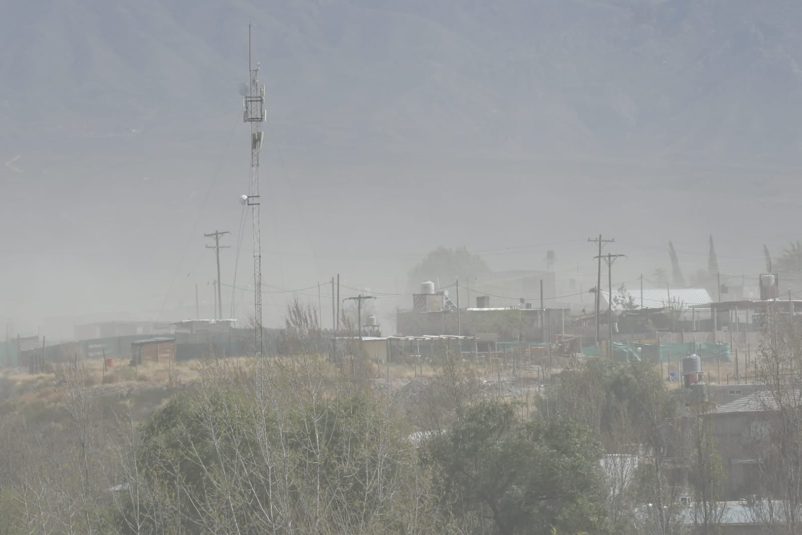 Llegó el viento Zonda a Luján de Cuyo, Mendoza - Ignacio Blanco / Los Andes