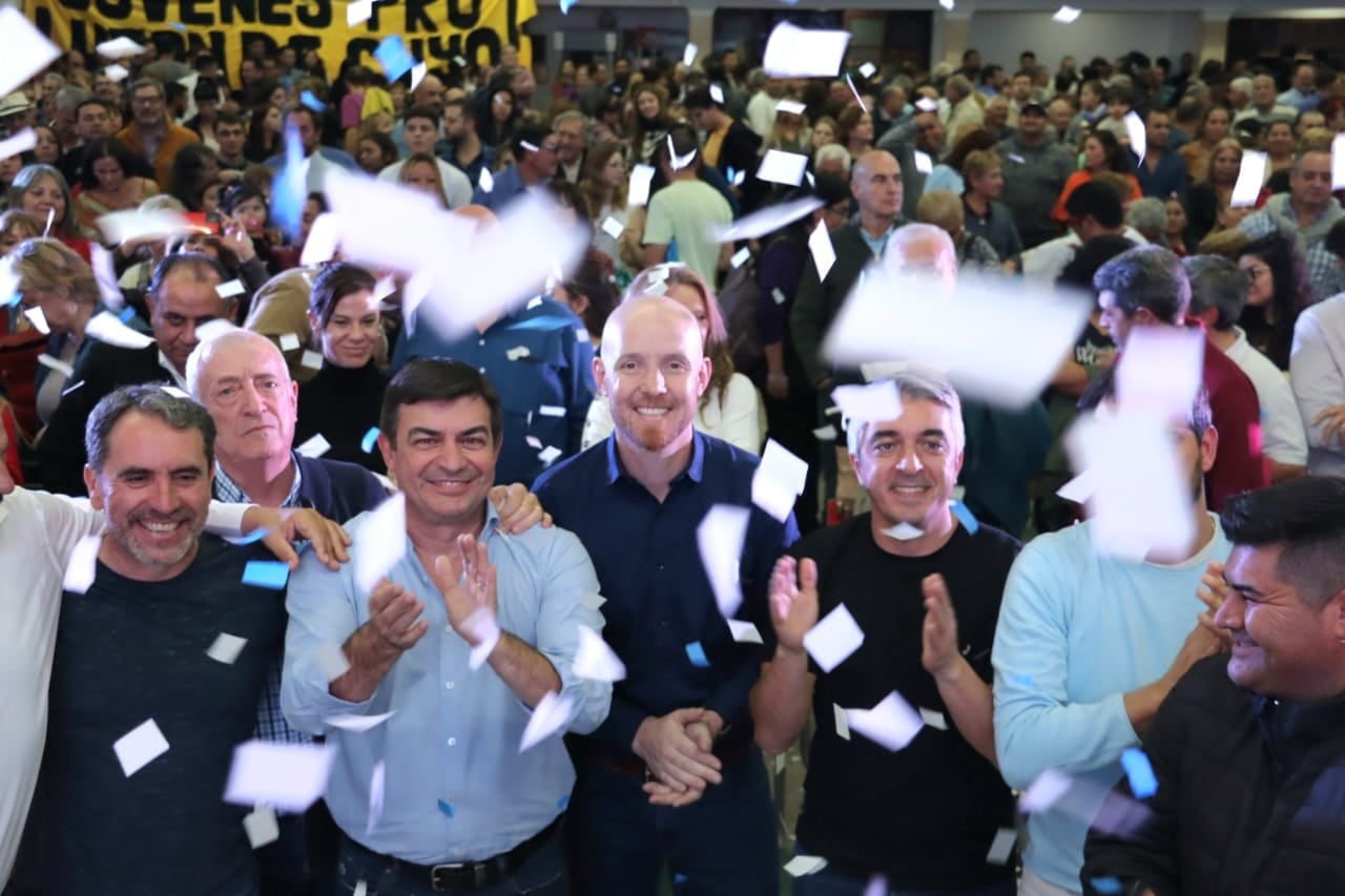 Jorge Difonso, Omar de Marchi, Estebán Allasino y Sebastián Bragagnolo, parte de La Unión Mendocina.