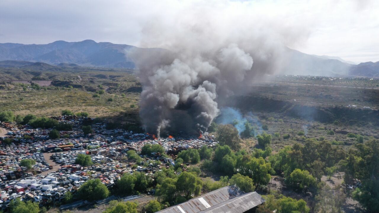 El foco de incendio está controlado.